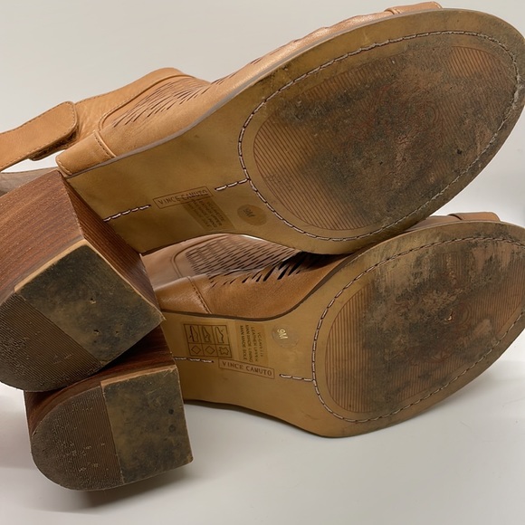 Vince Camuto tan leather heels Sz 9 - Picture 11 of 11